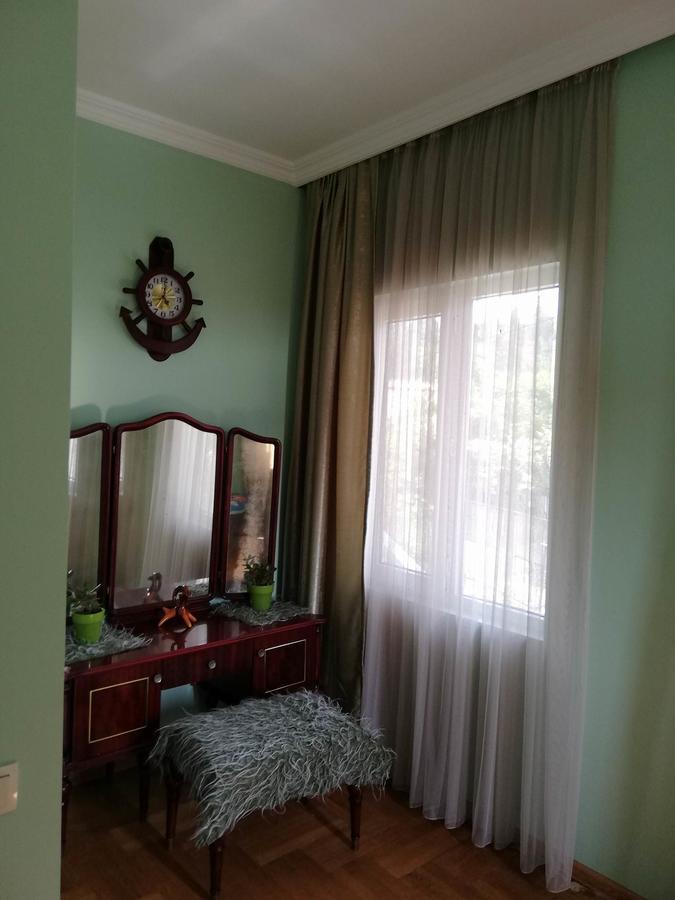 Guest House Quiet Home Batumi Exterior foto
