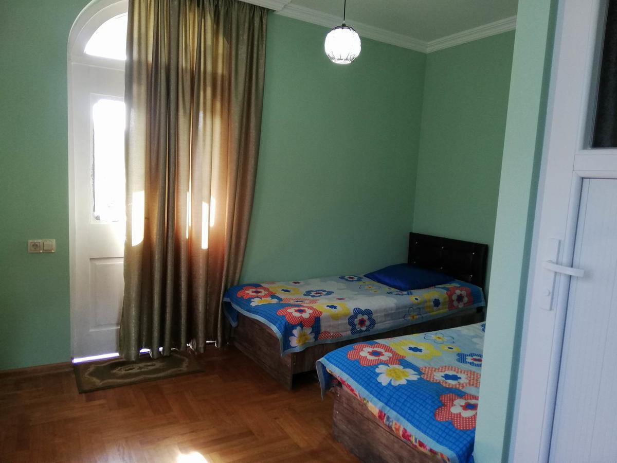 Guest House Quiet Home Batumi Exterior foto