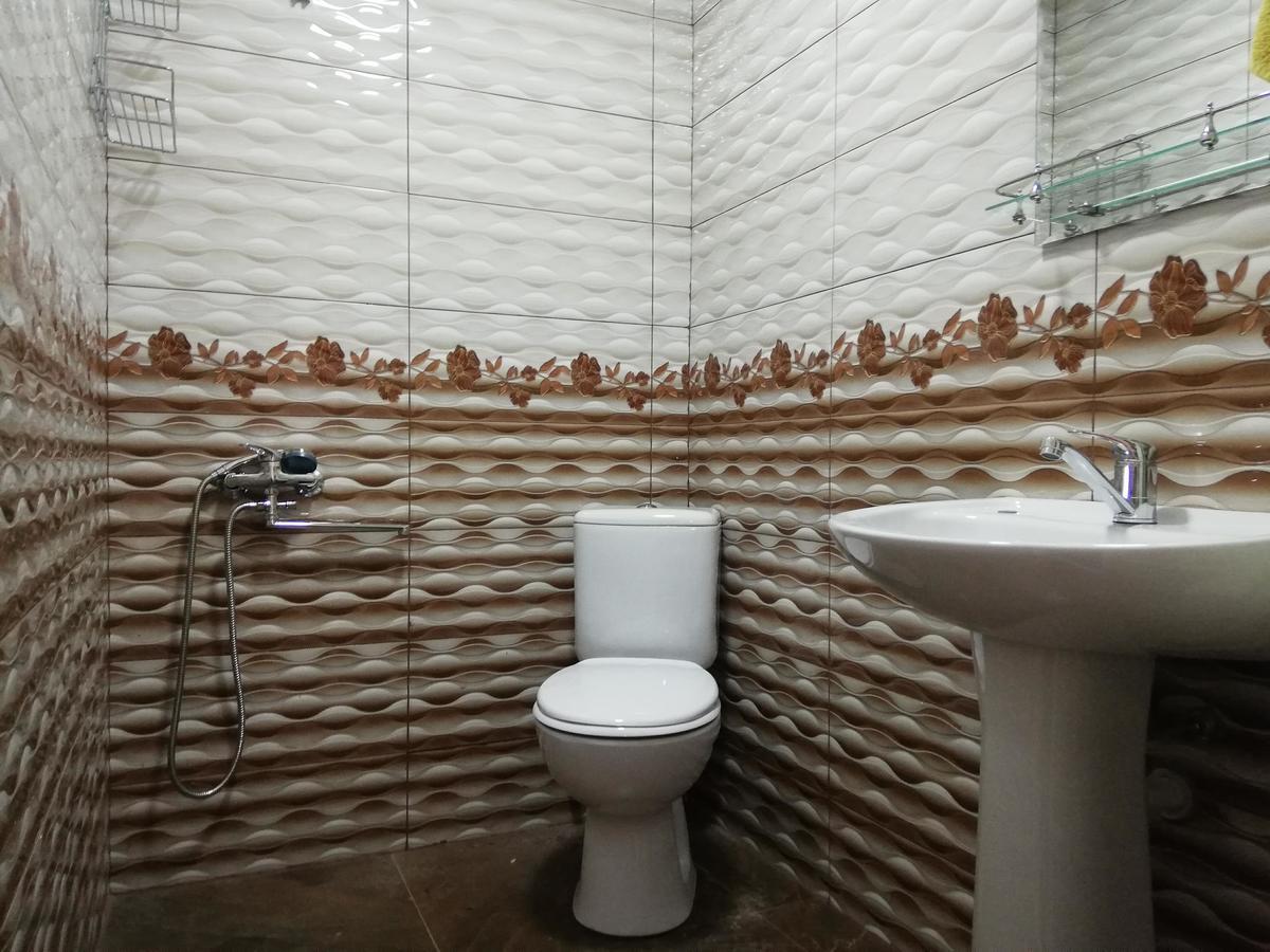 Guest House Quiet Home Batumi Exterior foto