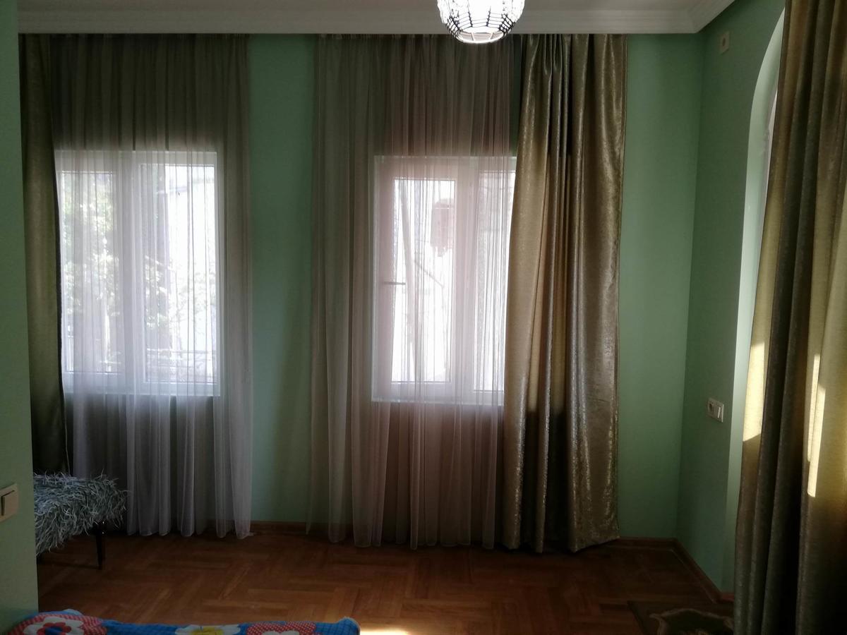 Guest House Quiet Home Batumi Exterior foto