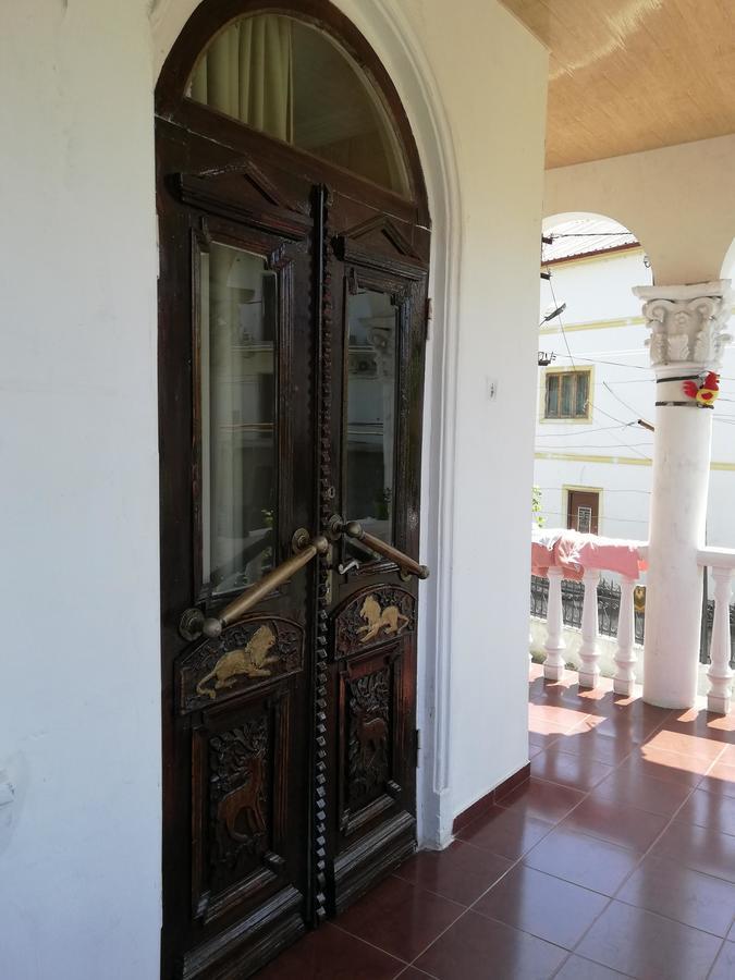 Guest House Quiet Home Batumi Exterior foto